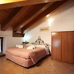 Aquila - Mono Corno Vitello Lejlighed Brusson